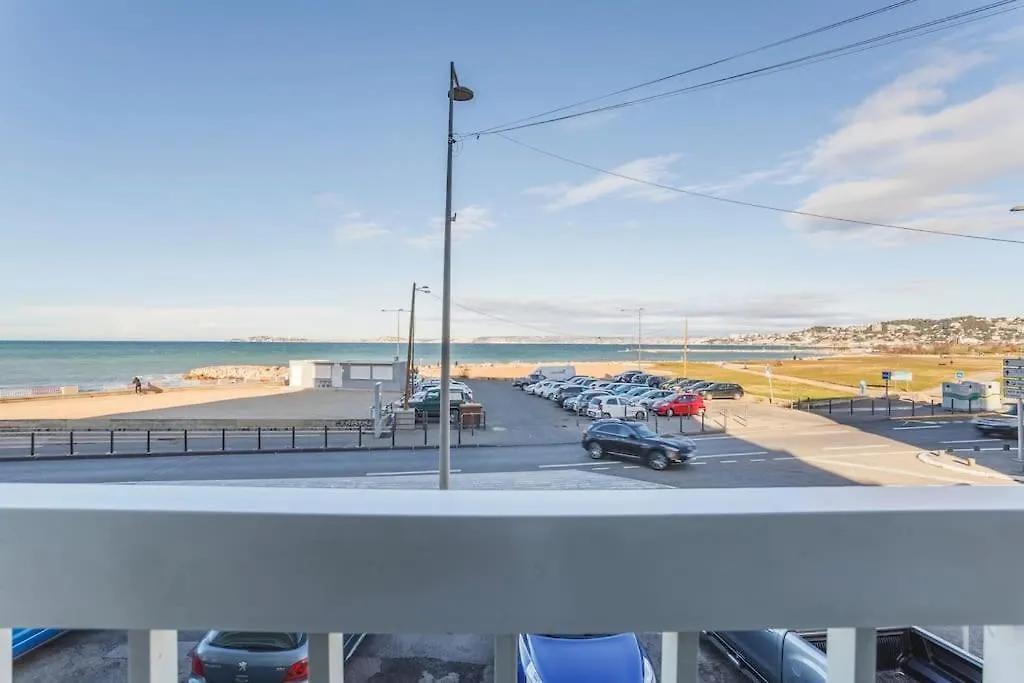 Les Pieds Dans L'Eau Vue Exceptionnelle Sur La Mer Marseille Apartment
